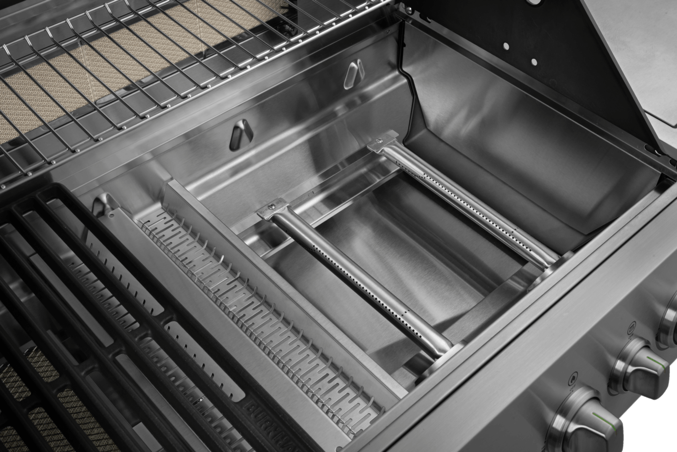 Gasgrill Brenner reinigen & einstellen: Was tun bei verstopften Düsen und fauchenden Brennern?