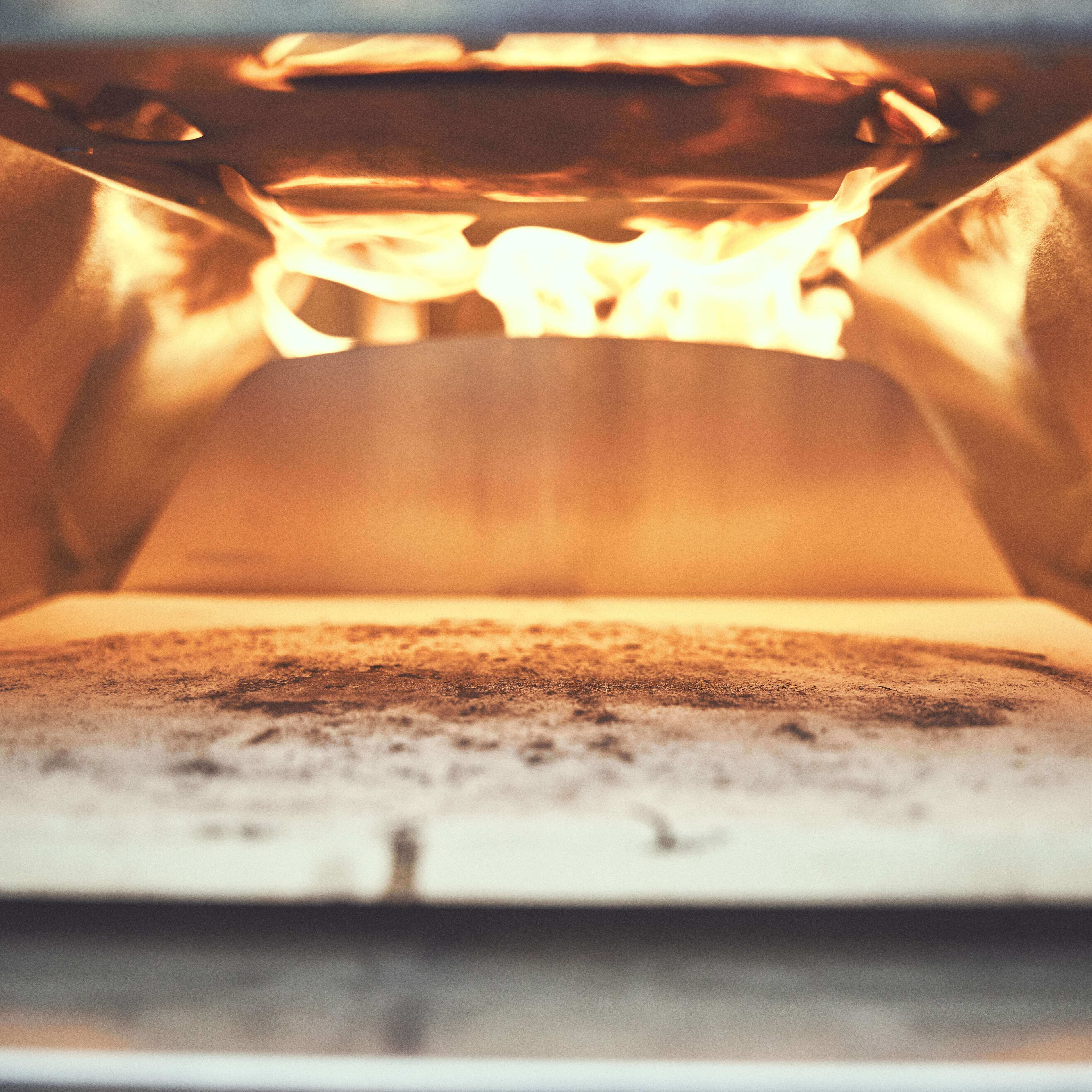 Pizzaofen Reinigung_Pflege_1x1