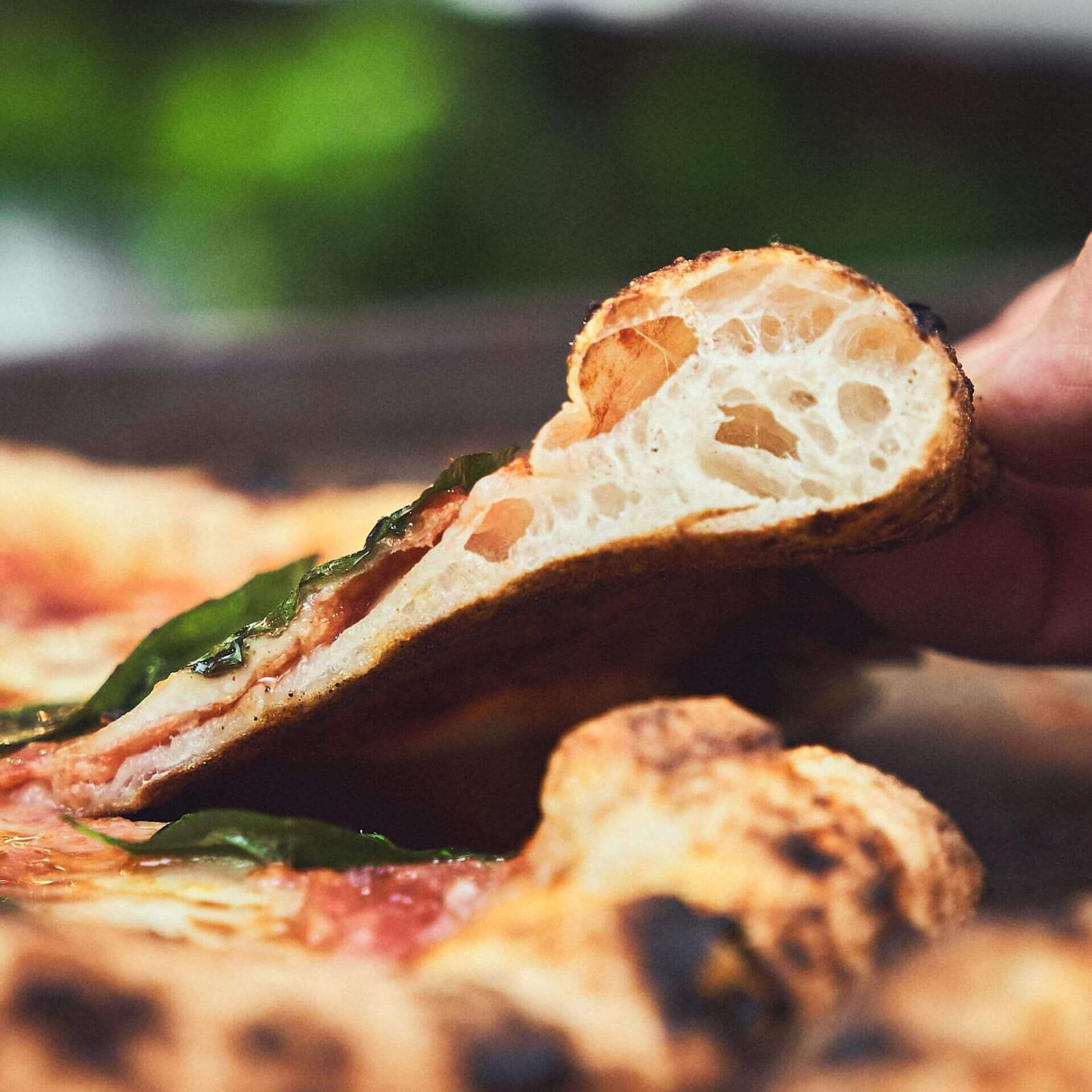 945613_Burnhard_Fat_Tony_Pizzaofen_Mood_Detail_Pizza_1x1_H