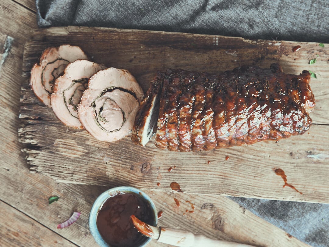 Varkensrollade met spinazie-amandelvulling