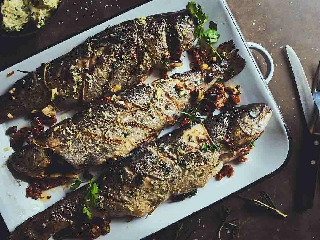 Gevulde forel van de grill