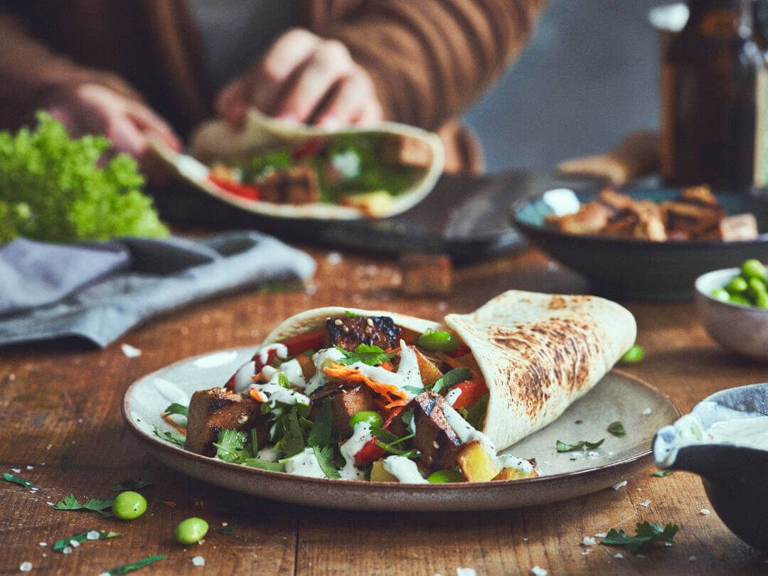 Vegetarische wraps met gegrilde tofu