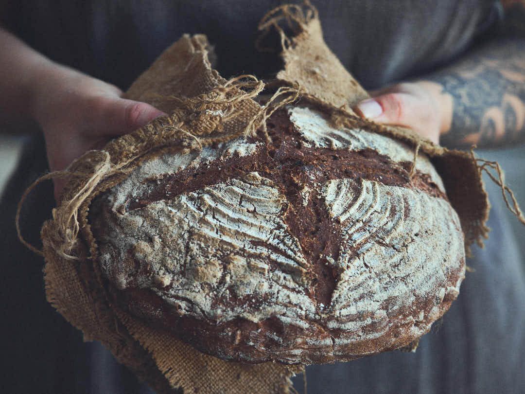 Vollkornbrot mit Walnüssen