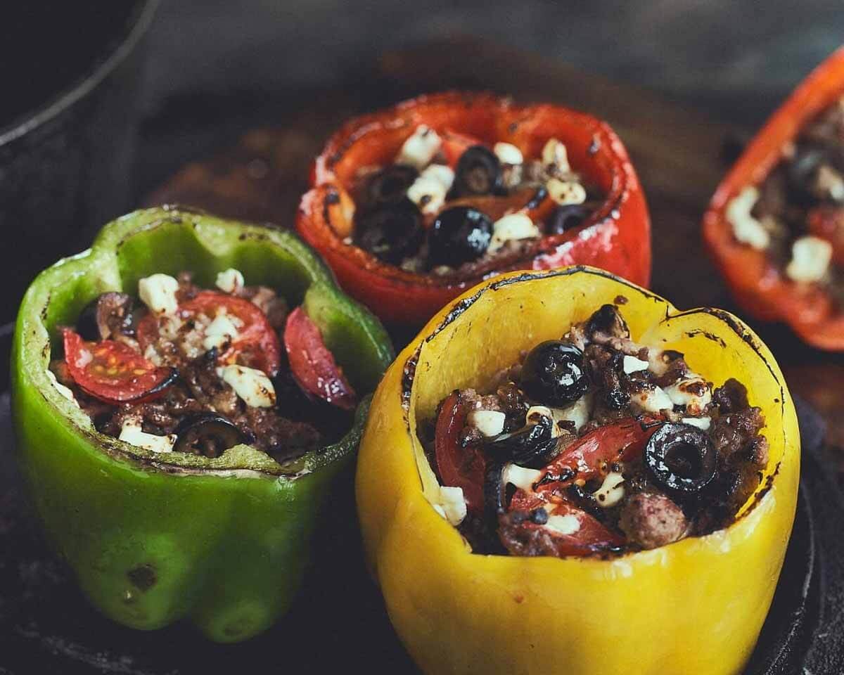 Gefüllte Paprika aus dem Dutch Oven