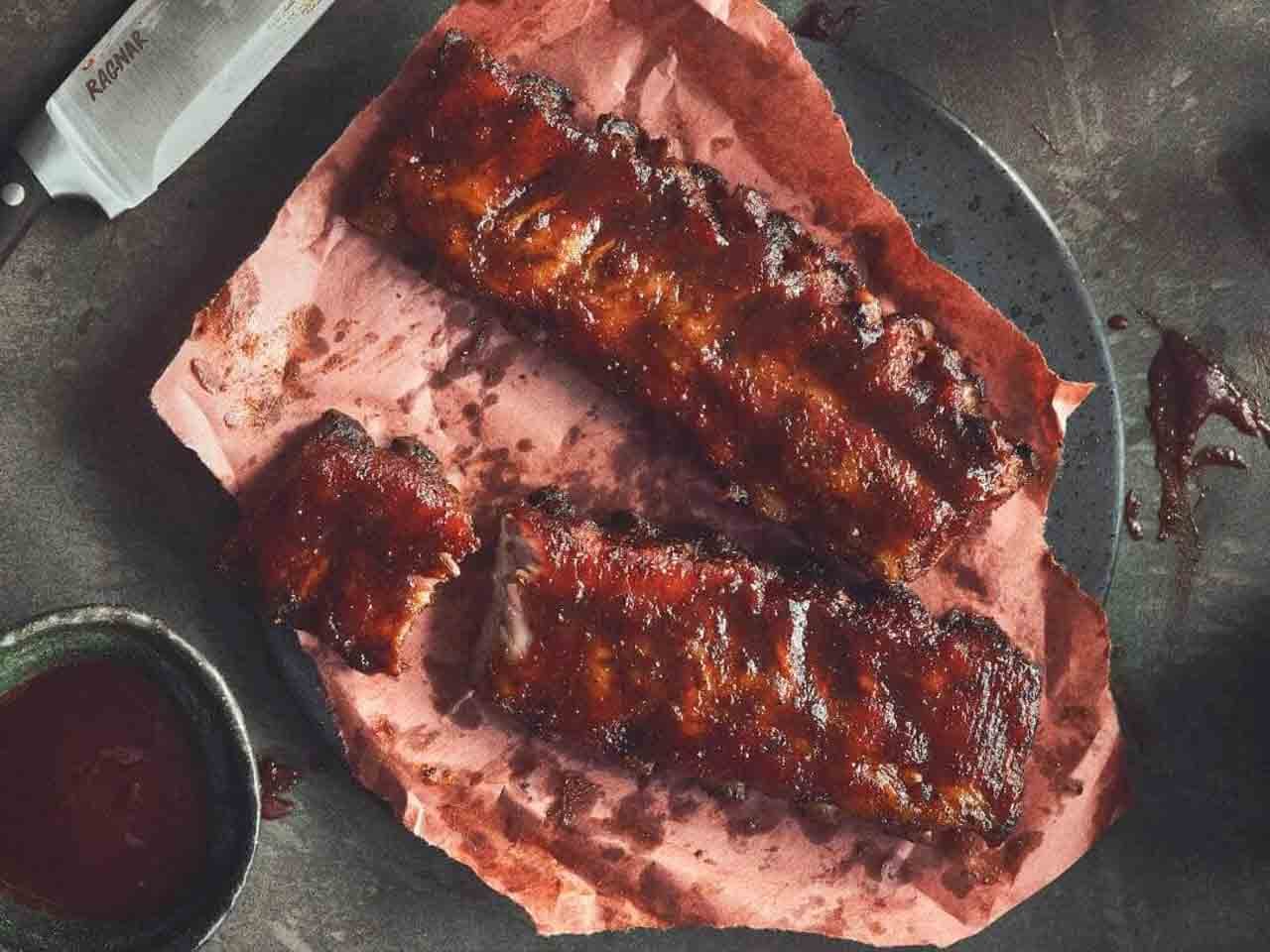 Gerookte baby back ribs