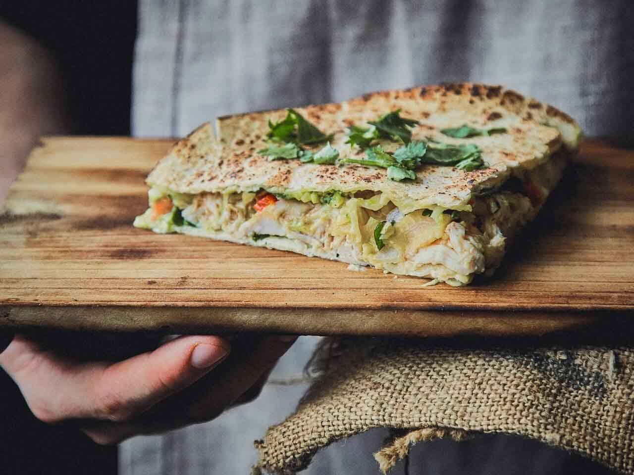 Quesadilla met getrokken kip