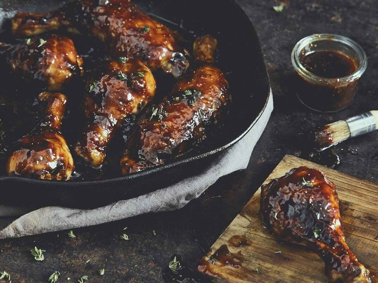 Vijgen-tijm-kip uit de gietijzeren pan