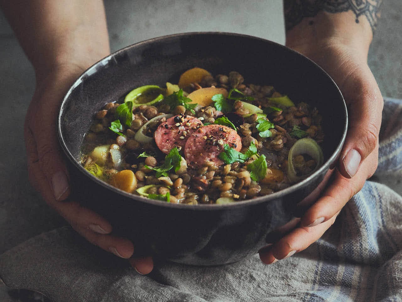 Linsensuppe aus dem Dutch Oven