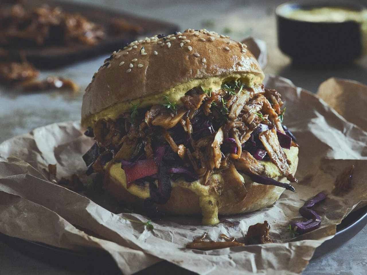 Veganistische Pulled Mushroom Burger