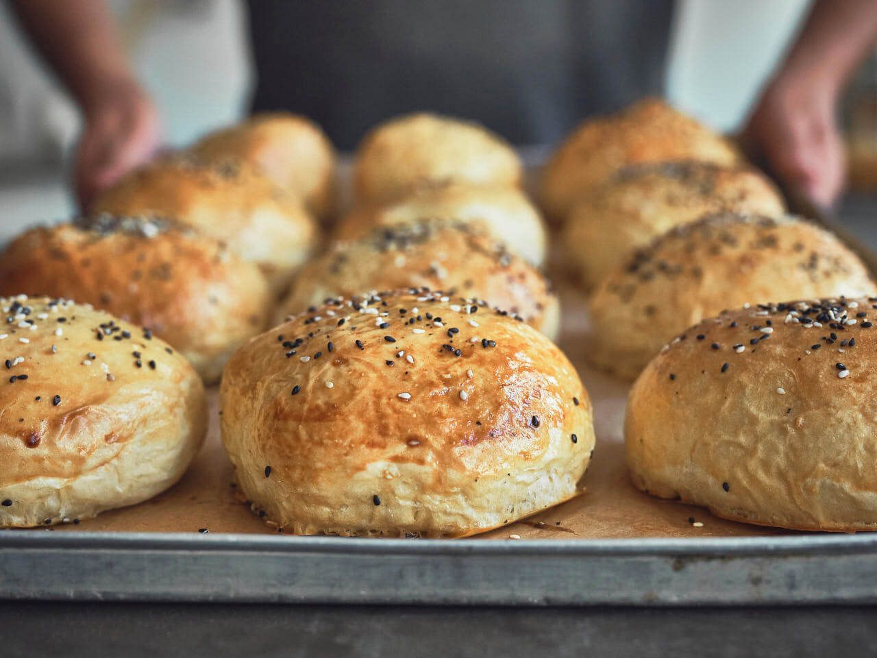 Burgerbrötchen selber machen – der Guide für perfekte Buns