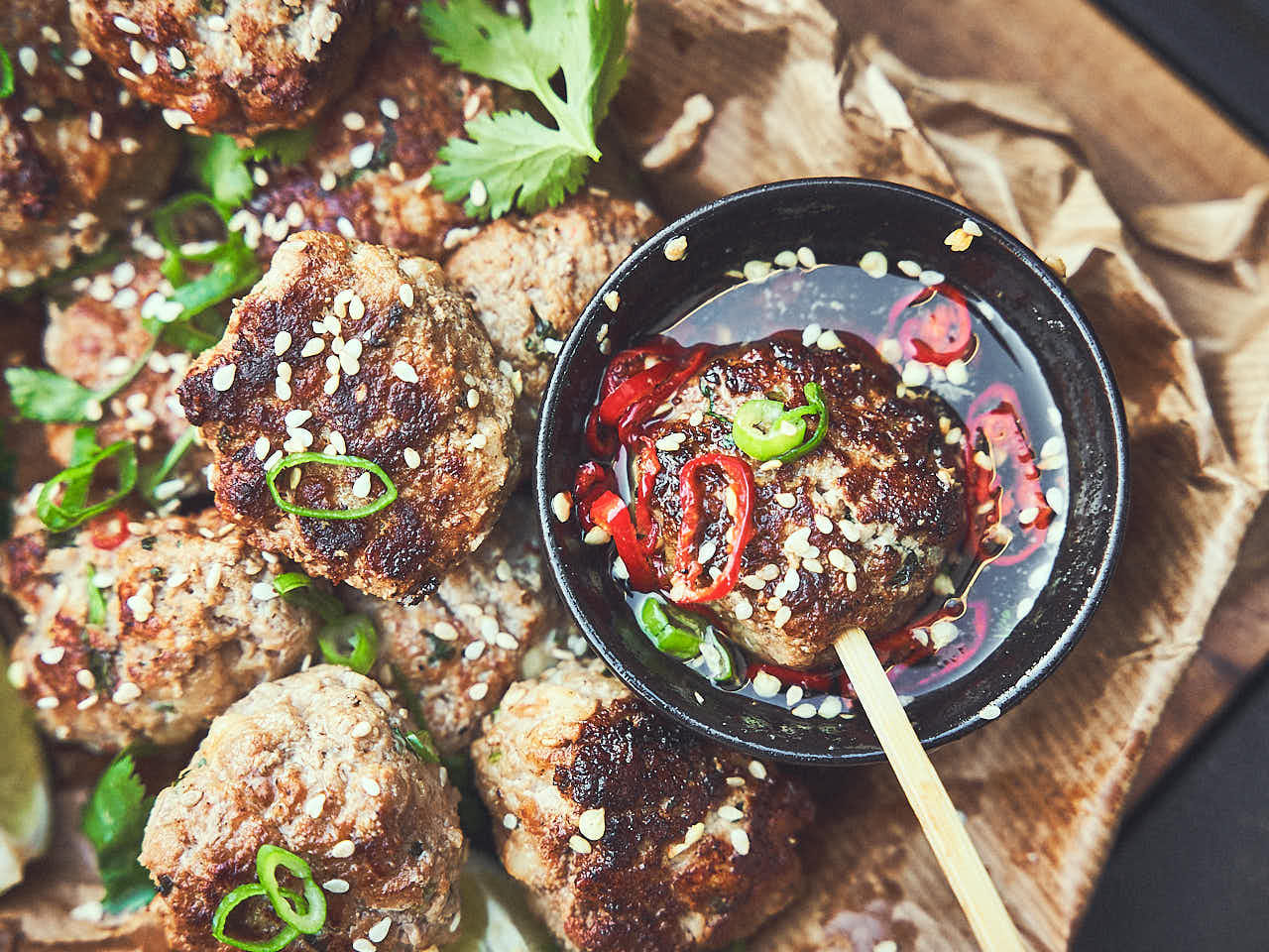 Asiatische Hackbällchen