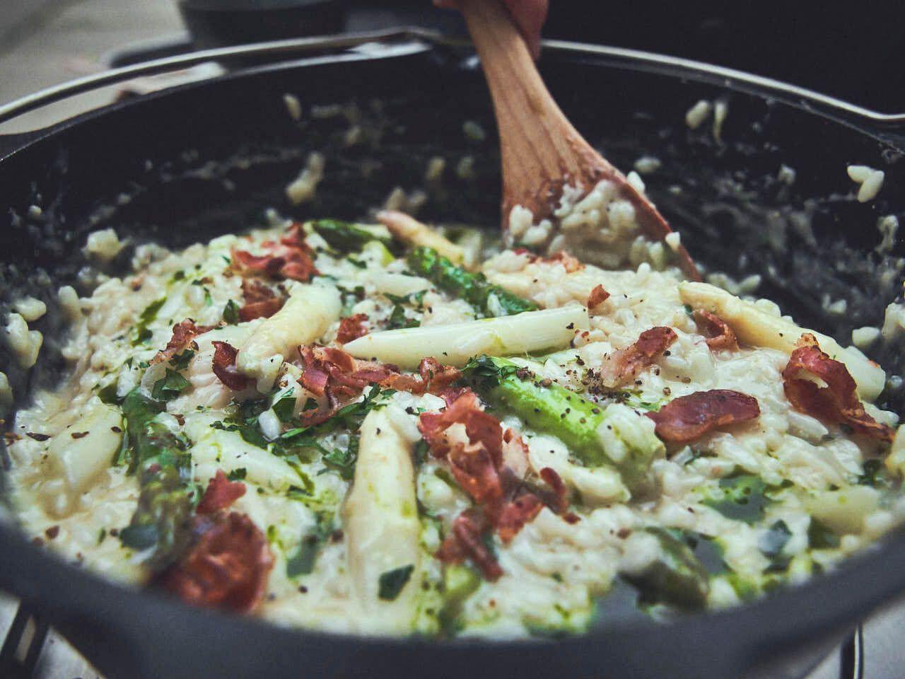 Aspergerisotto uit de Dutch Oven