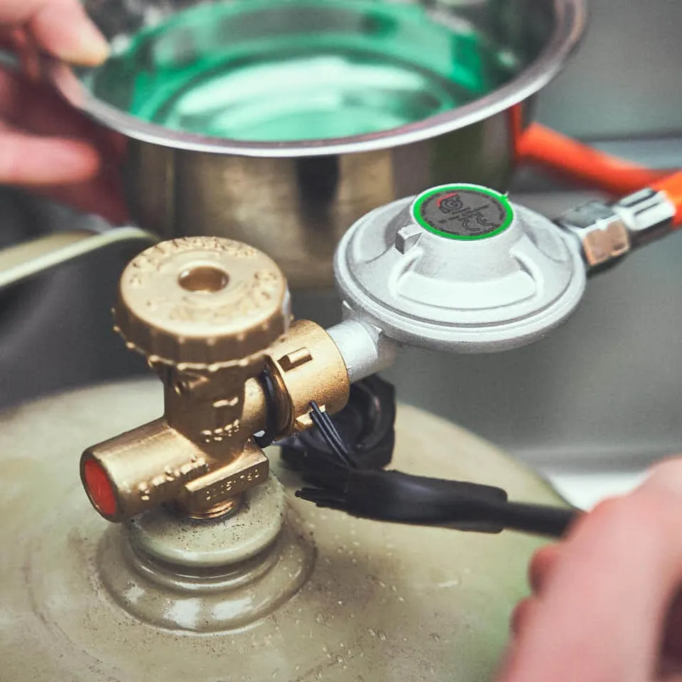 Gas- oder Kohlegrill: Gasgrill Sicherheit Gasflasche